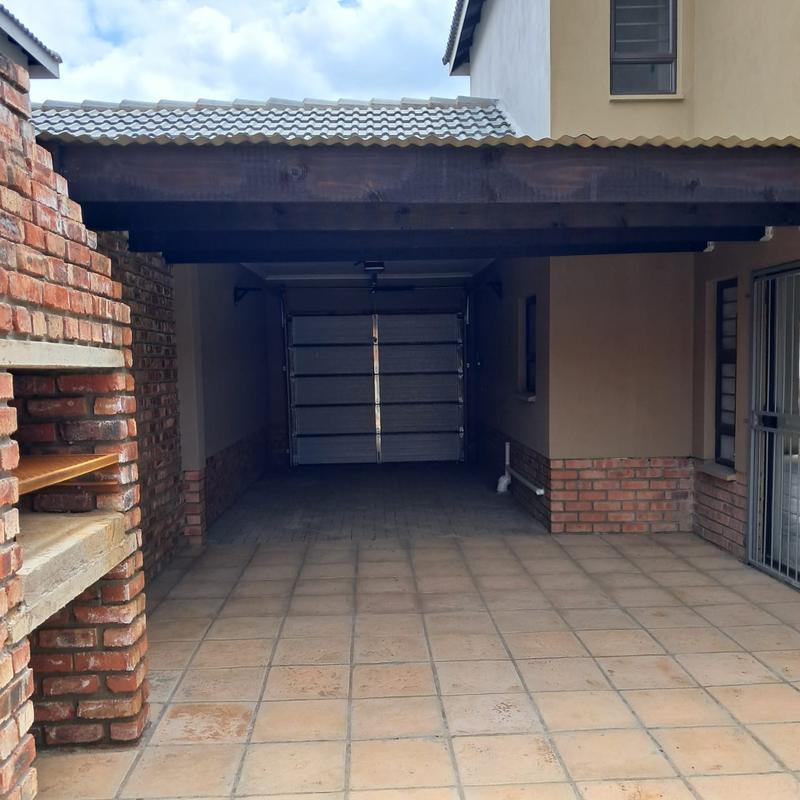 3 Bedroom Property for Sale in Waterval East North West